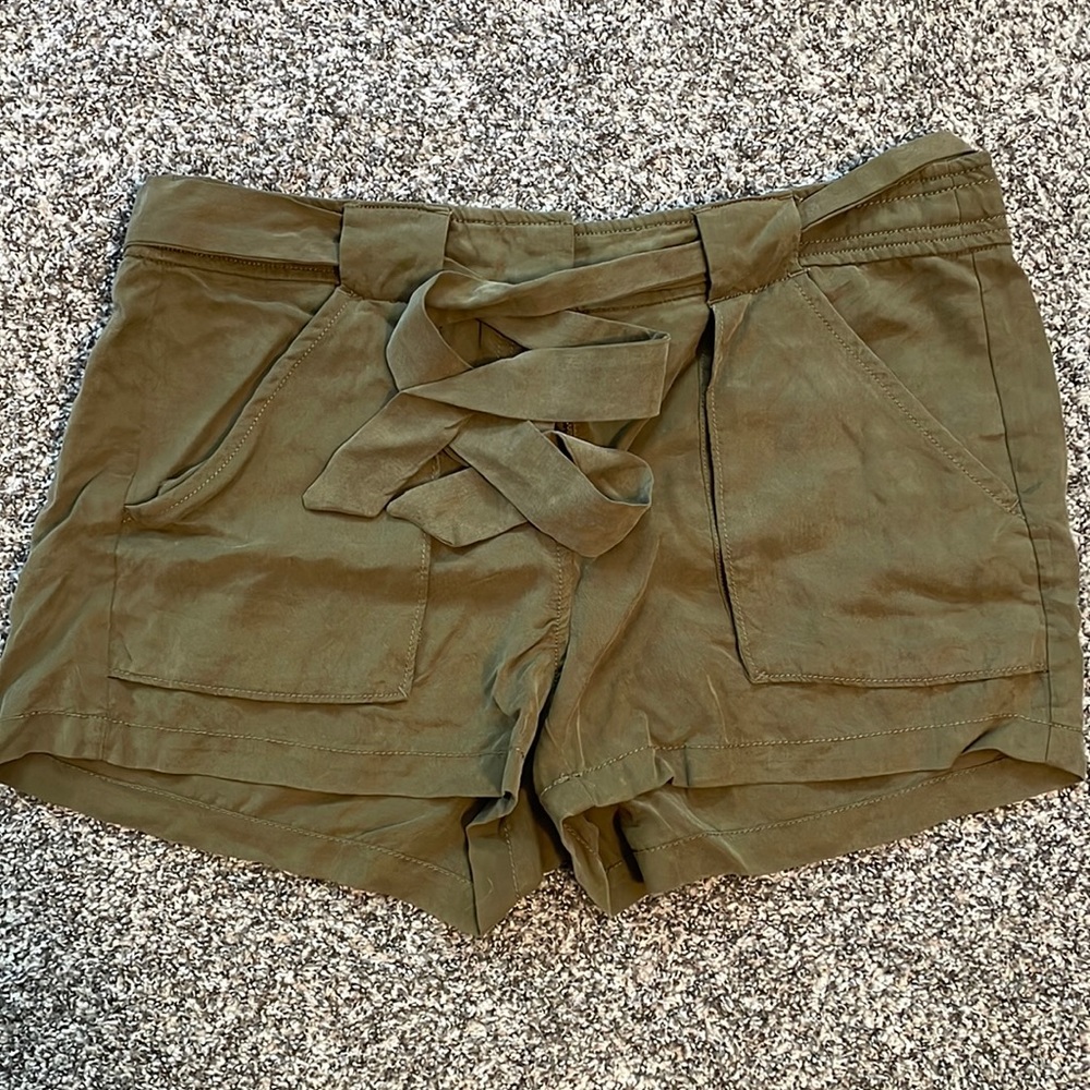 NWT LOFT SHORTS